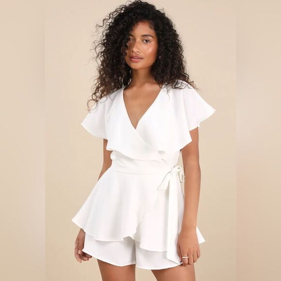 DO+BE Aldrin White Ruffled Backless Wrap Skort Romper - Picture 1 of 9